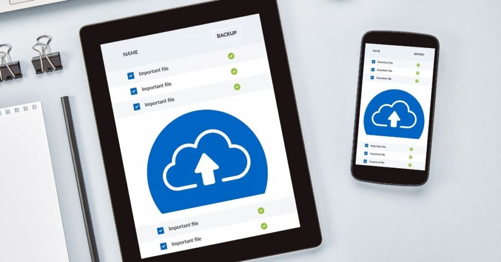 Una copia de seguridad, respaldo, copia de respaldo o copia de reserva (en inglés backup y data backup)